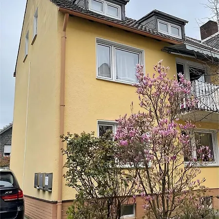 Near Duesseldorf Messe And Airport, Two Bedrooms, Parking, Kitchen And Garden Apartment
